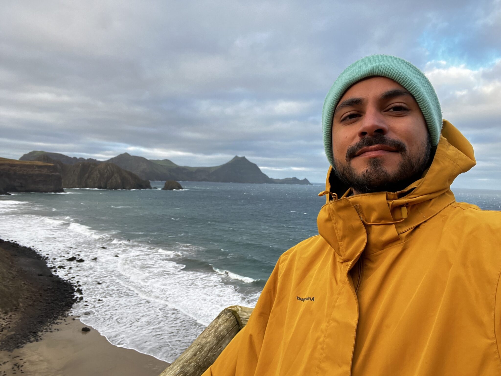 Esperanza en Medio del Mar: La Fundación María José Reyes y su Impacto ...